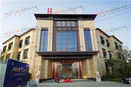 时尚家苑3室2厅1卫62万97m2精装出售